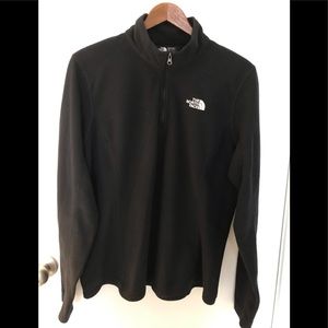 North Face fleece quarter zip size Large.